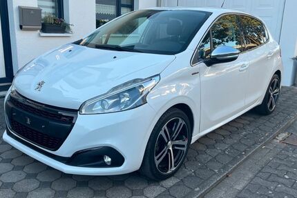 Peugeot 208 71.672 km 10.999 &euro; Paderborn 33100