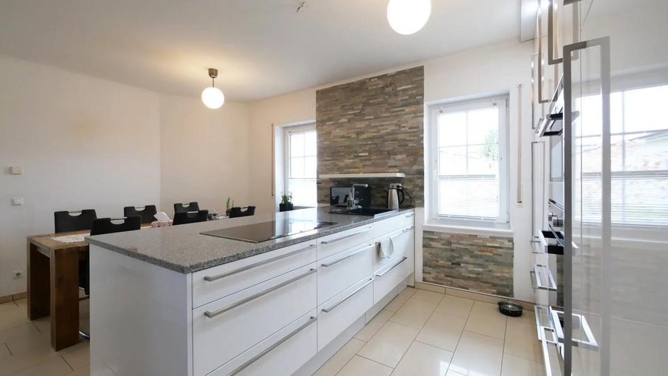 Bungalow Bad Lippspringe - 8 Zimmer, 260 m&sup2;, 590.000&euro; | Angebot:27160565