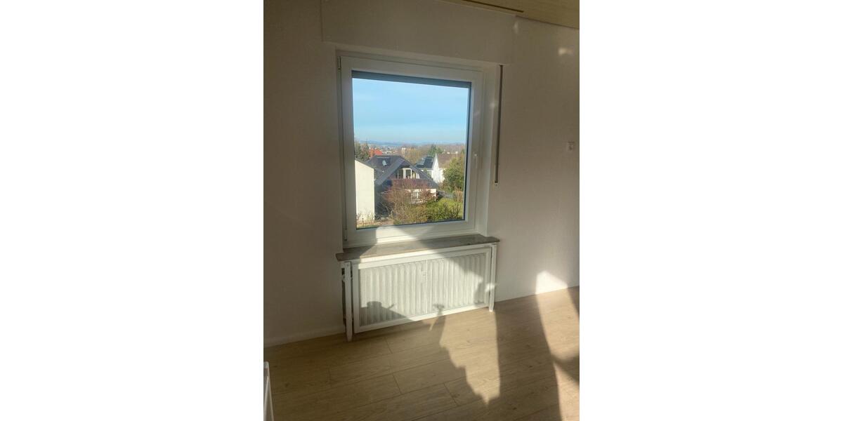 Etagenwohnung Detmold Hiddesen - 4 Zimmer, 100 m&sup2;, 285.000&euro; | Angebot:25391065