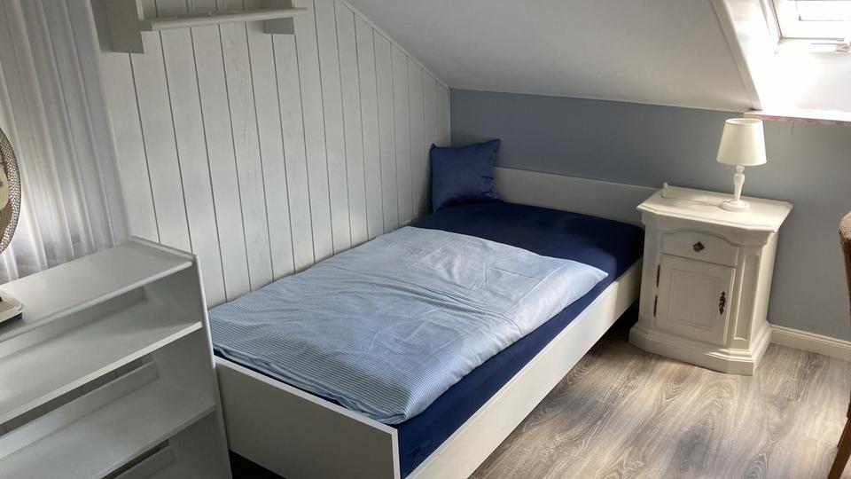 Dachgeschoßwohnung Hövelhof - 2 Zimmer, 55 m&sup2;, 980&euro; | Angebot:26165958