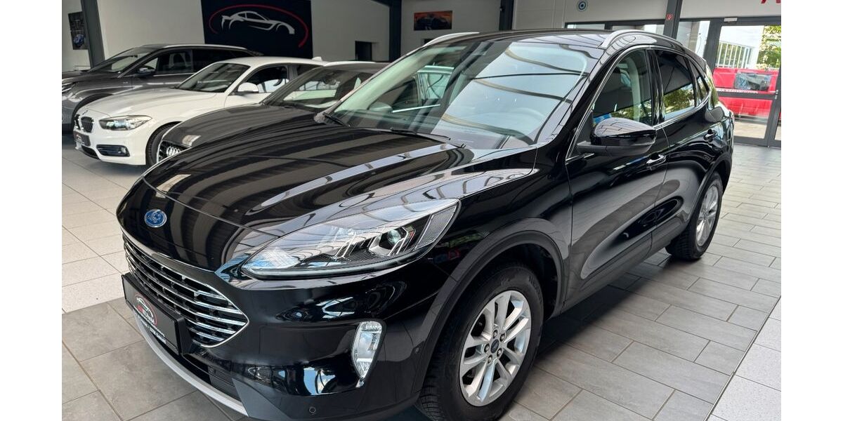 Ford Kuga 92.000 km 16.950 € Detmold 32758