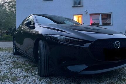 Mazda 3 107.000 km 14.999 &euro; DETMOLD 32760