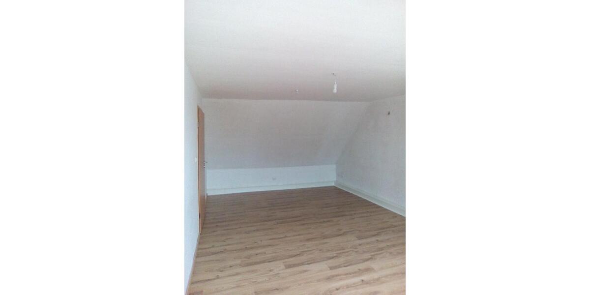 Einfamilienhaus Verl - 6 Zimmer, 141 m&sup2;, 850&euro; | Angebot:25755296