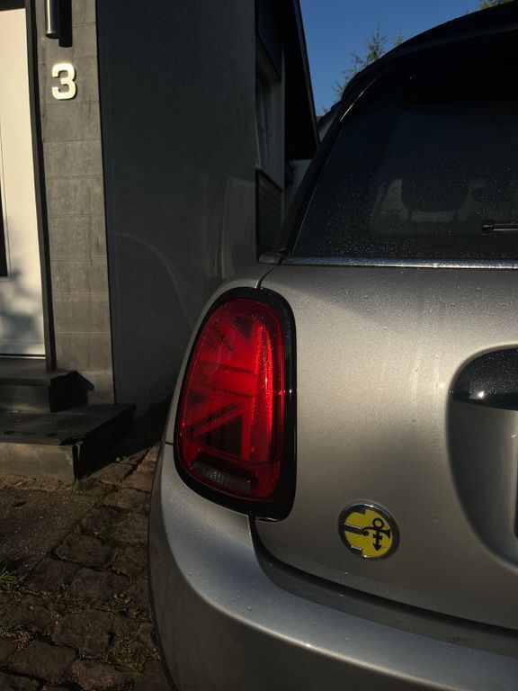 Cooper SE