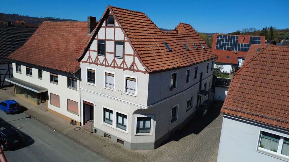 Einfamilienhaus Willebadessen - 18 Zimmer, 393 m&sup2;, 319.000&euro; | Angebot:26258190