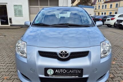 Toyota Auris 80.000 km 7.850 &euro; Paderborn 33098
