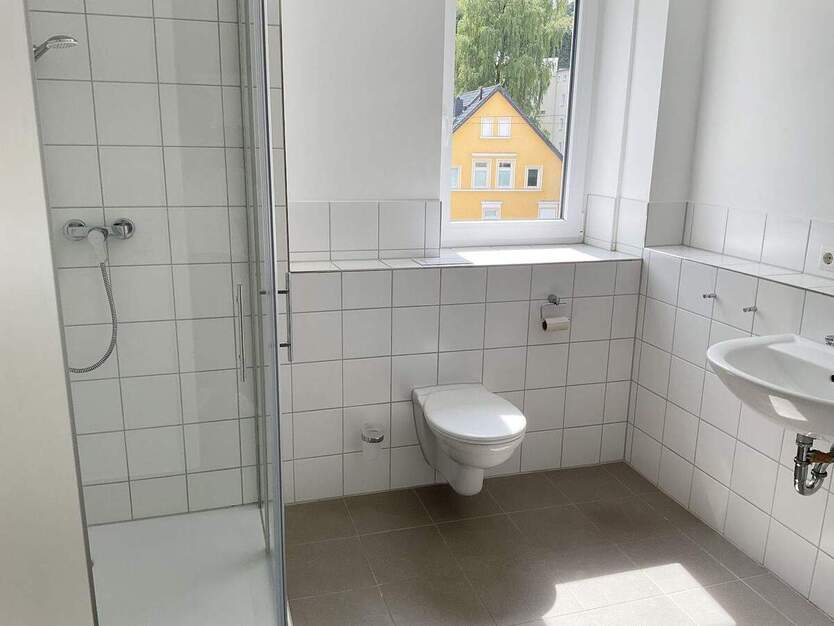 Direkt einziehen und WOHNFÜHLEN! 3 Zimmer mit Balkon! Moderne Ausstattung, Tageslichtbad, Aufzug 3 zimmer