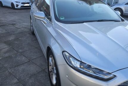 Ford Mondeo 204.000 km 5.499 &euro; Detmold 32758