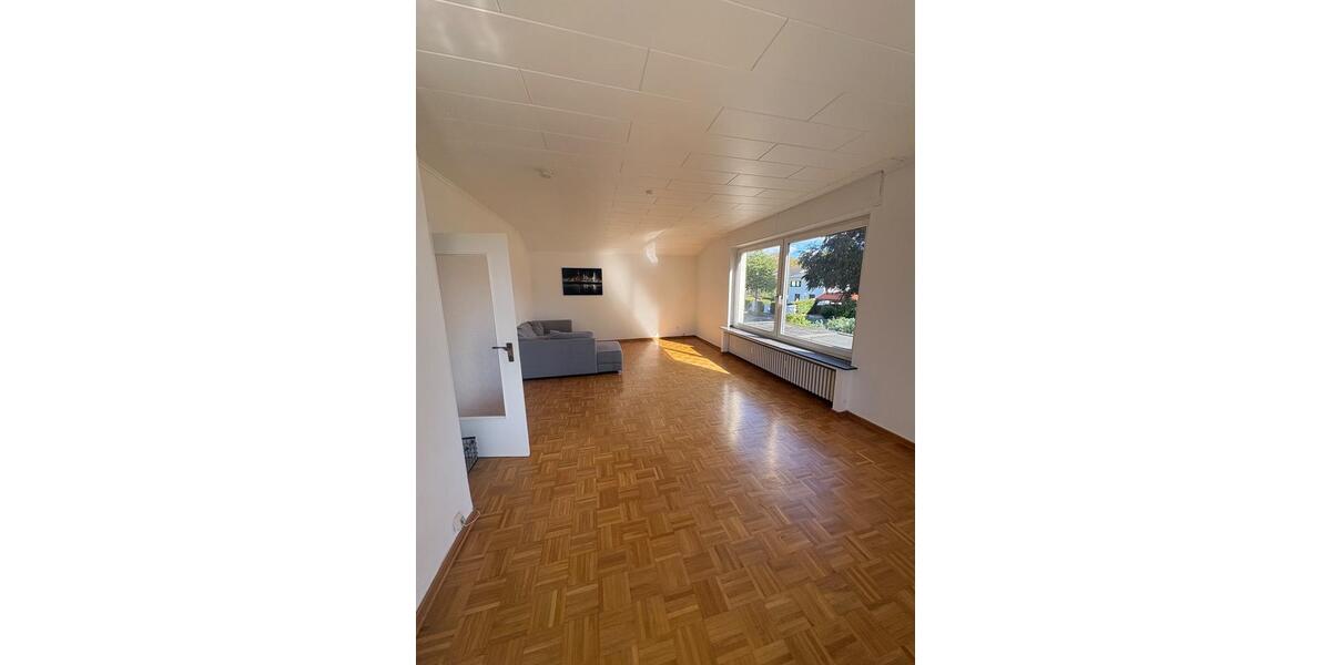 Dachgeschoßwohnung Paderborn - 3 Zimmer, 106 m&sup2;, 950&euro; | Angebot:27632247