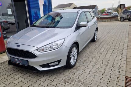 Ford Focus 99.999 km 8.899 &euro; Paderborn 33104