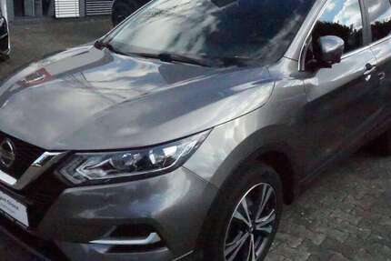 Nissan Qashqai 55.885 km 17.980 &euro; Paderborn 33106