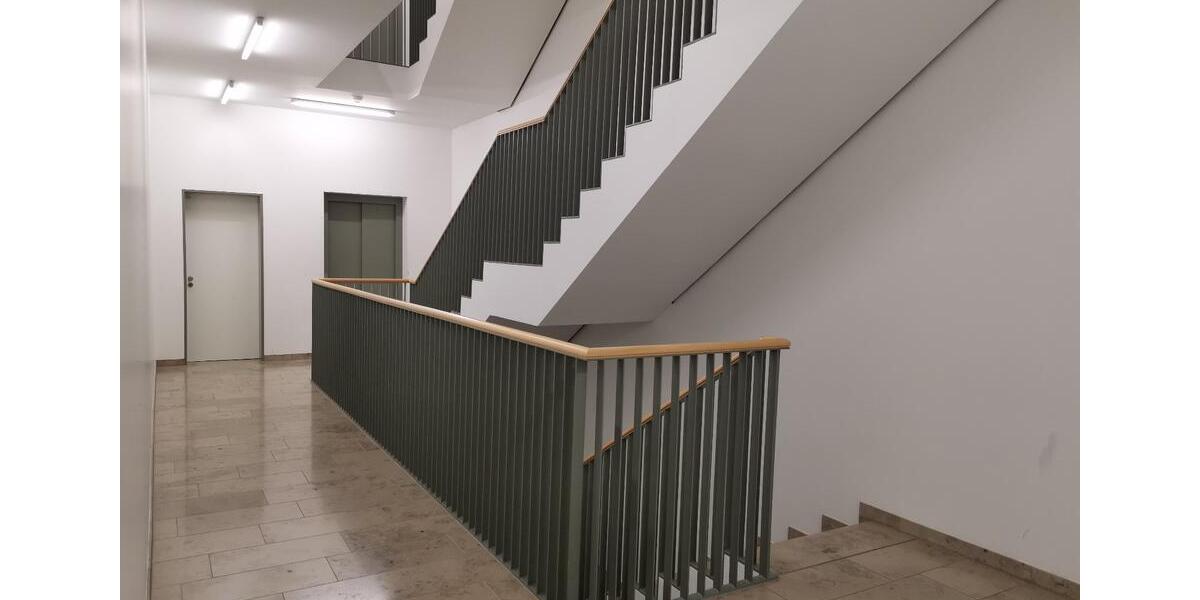 Etagenwohnung Paderborn Univiertel - 4 Zimmer, 129 m&sup2;, 1.300&euro; | Angebot:25384572