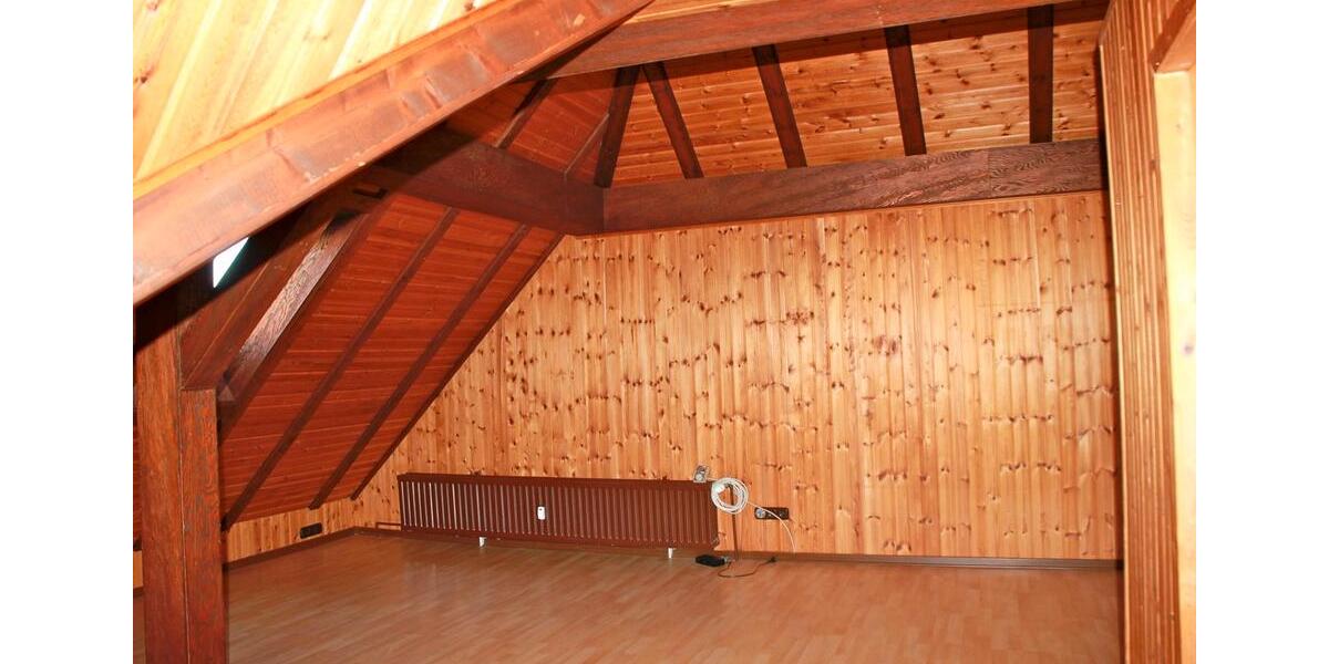 Dachgeschoßwohnung Paderborn - 3 Zimmer, 95 m&sup2;, 885&euro; | Angebot:27587035