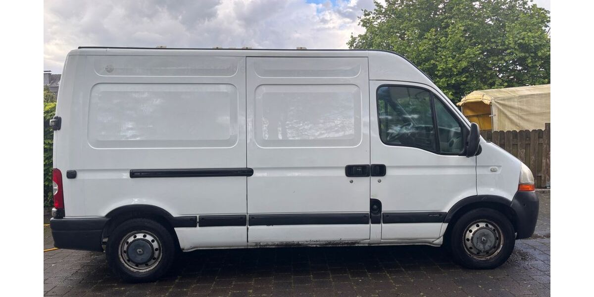 Renault Master 178.924 km 9.200 &euro; Detmold 32758