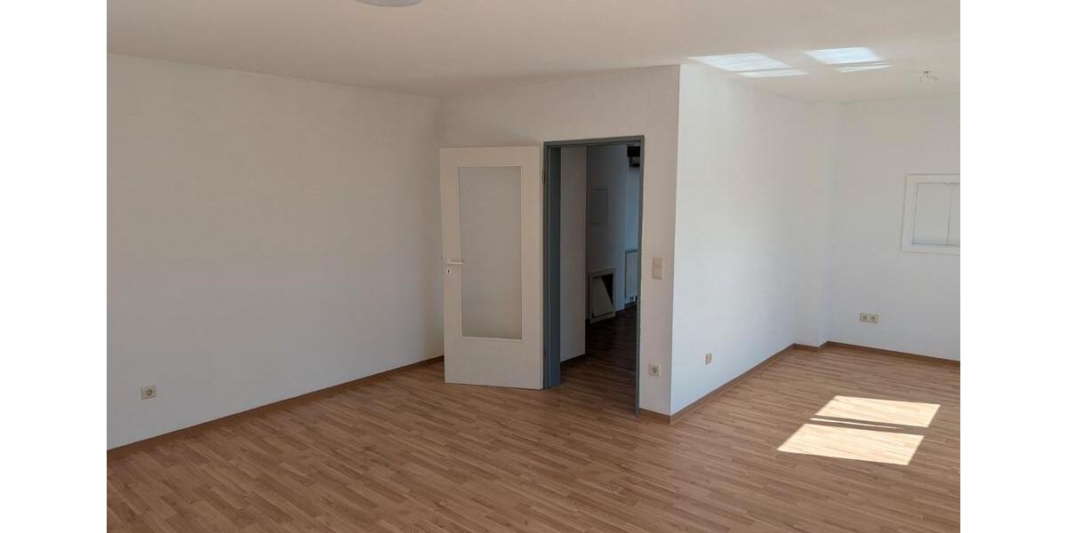 Maisonettenwohnung Paderborn Neuenbeken - 4 Zimmer, 92 m&sup2;, 874&euro; | Angebot:26635340