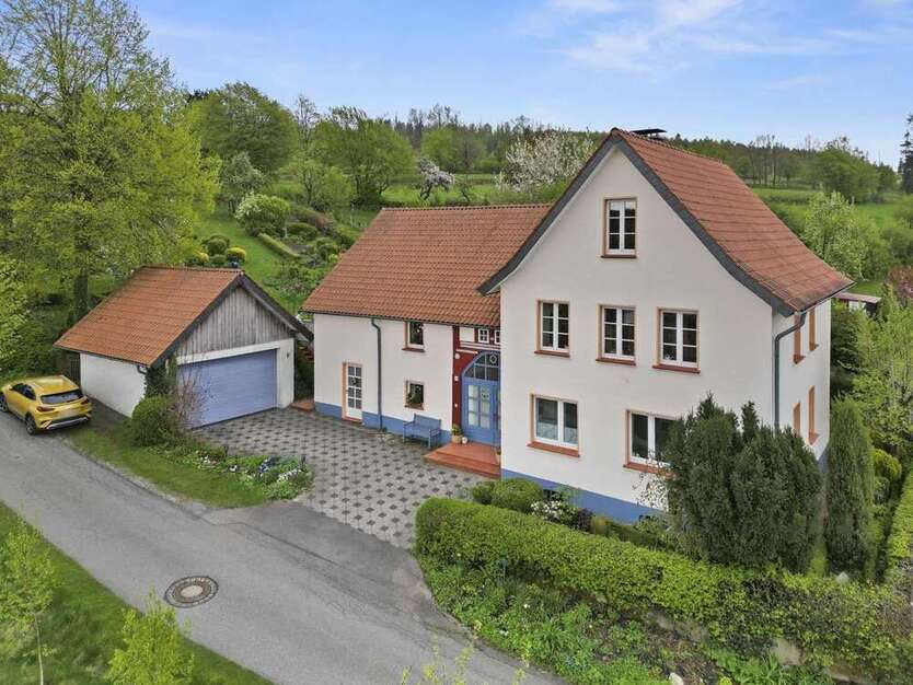 Haus zum Kaufen in Horn-Bad Meinberg Feldrom 375.000 € 257.5 m²