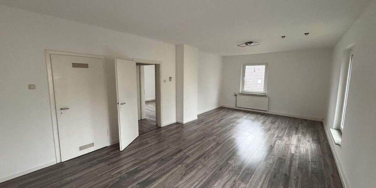 Etagenwohnung Detmold Innenstadt - 3 Zimmer, 76 m&sup2;, 695&euro; | Angebot:25108710
