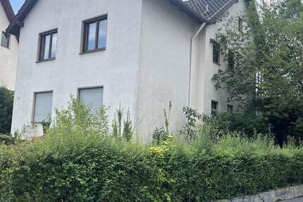 Paderborn Südstadt: Zweifamilienhaus mit großem Garten gen Süden 4 zimmer
