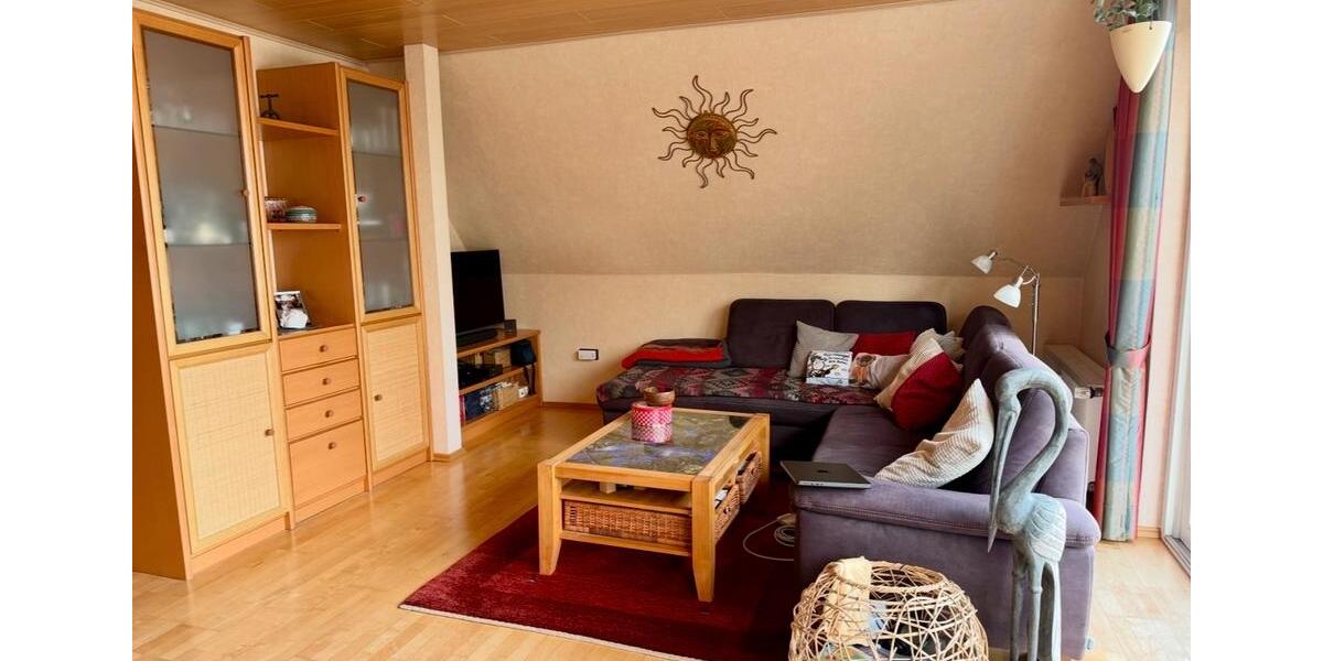 Dachgeschoßwohnung Horn-Bad Meinberg Bad Meinberg - 4 Zimmer, 124 m&sup2;, 900&euro; | Angebot:26670863