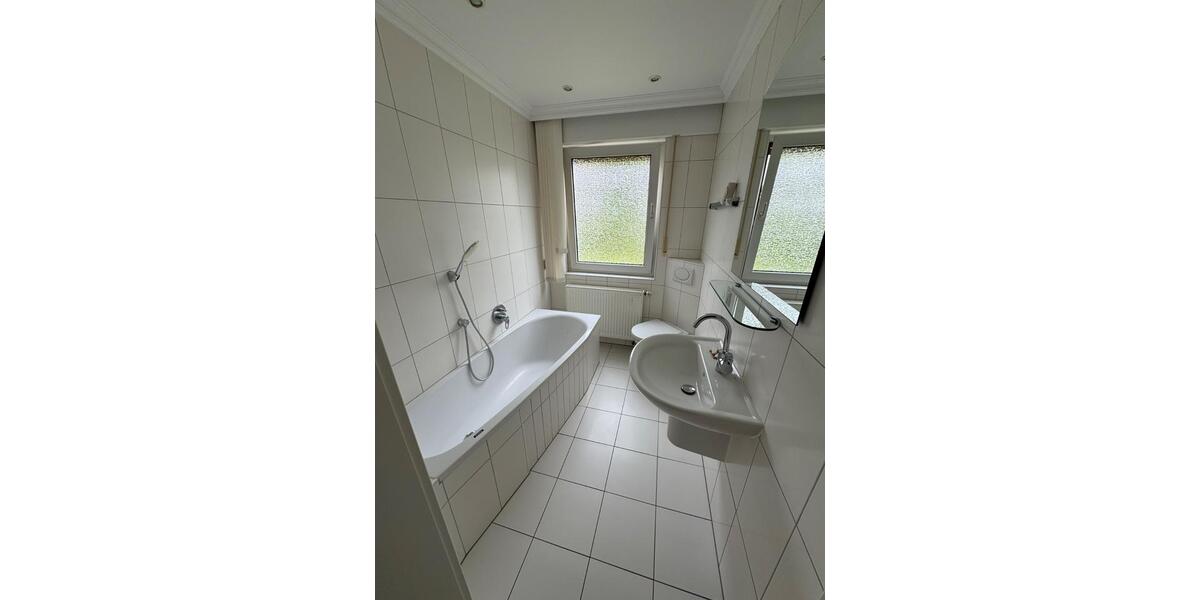Erdgeschoßwohnung Detmold Hakedahl - 2 Zimmer, 68 m&sup2;, 650&euro; | Angebot:25025278
