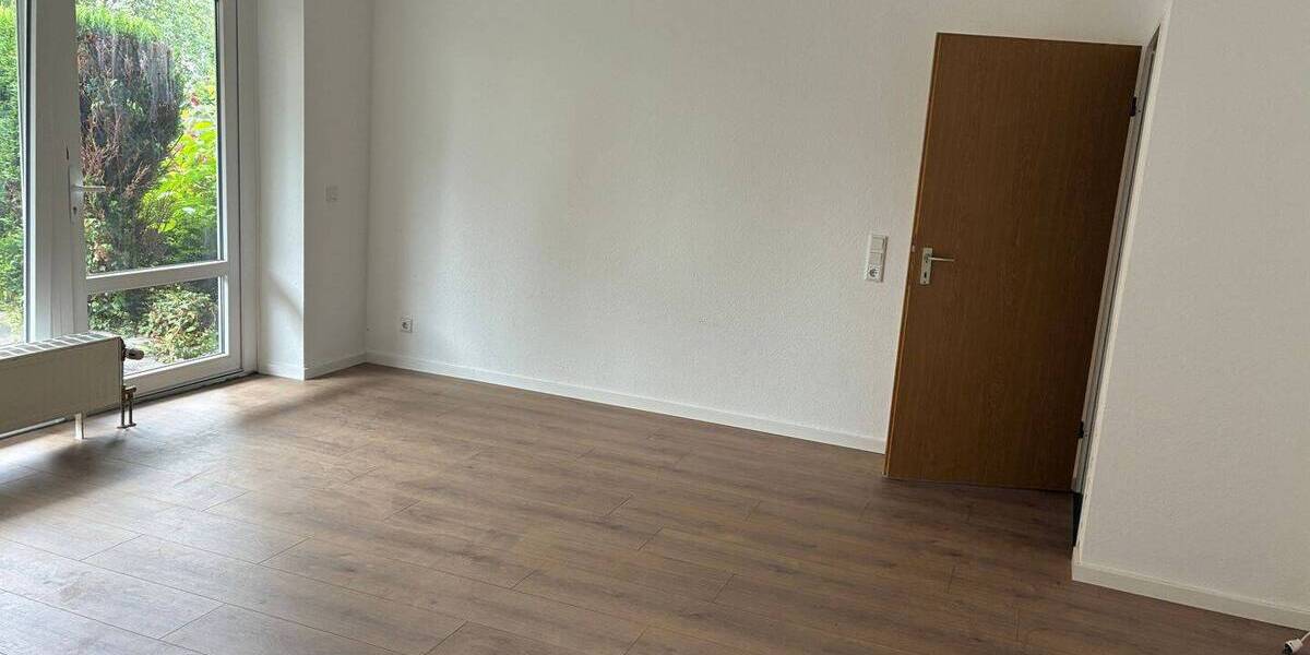 Etagenwohnung Detmold Innenstadt - 2 Zimmer, 64 m&sup2;, 480&euro; | Angebot:26903048