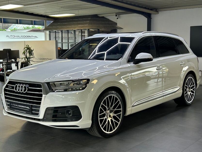 Audi Q7 180.000 km 31.990 € Bielefeld 33605