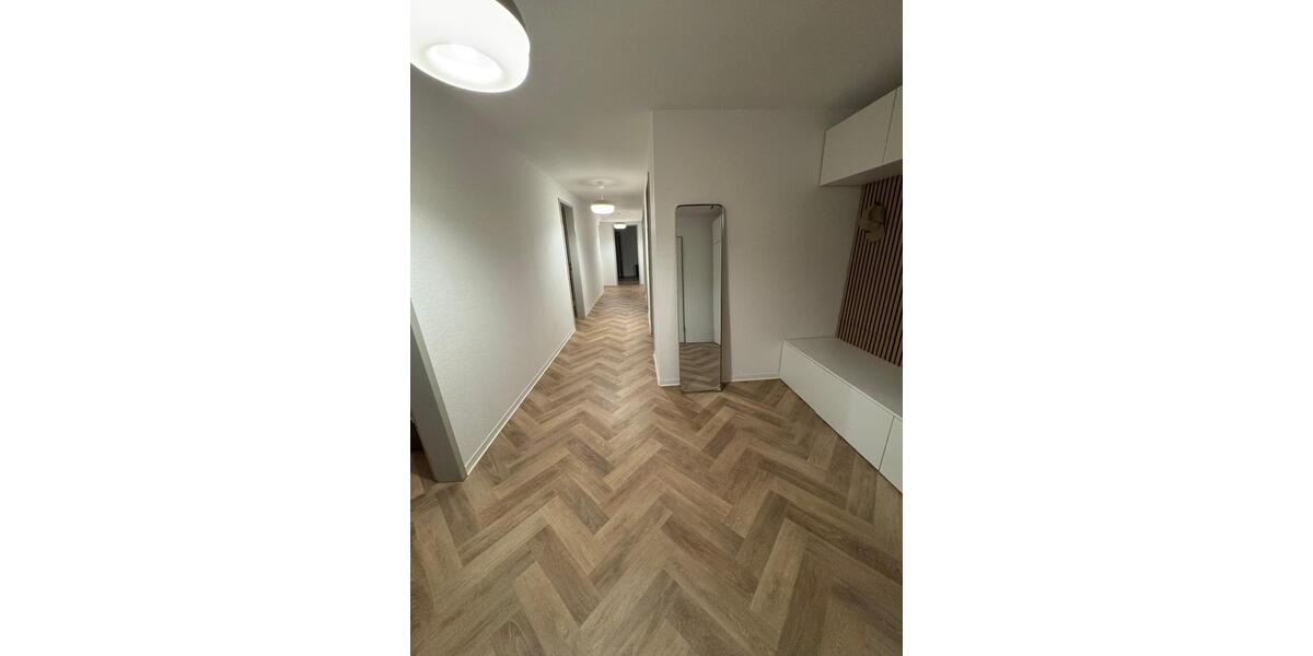 Etagenwohnung Detmold - 3 Zimmer, 96 m&sup2;, 210.000&euro; | Angebot:26929865