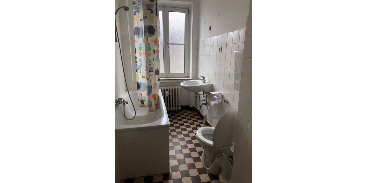 Etagenwohnung Detmold Innenstadt - 3 Zimmer, 85 m&sup2;, 695&euro; | Angebot:25692628