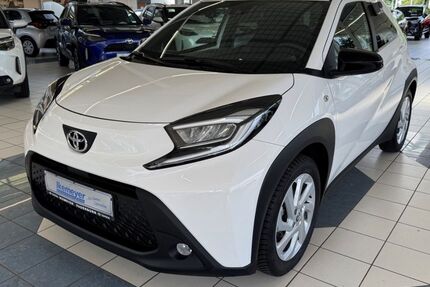 Toyota Aygo (X) 4.175 km 14.990 &euro; Paderborn 33104