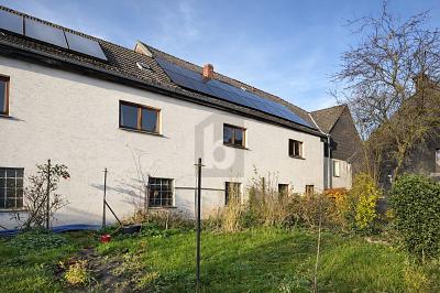 MIT EINLIEGERBEREICH UND ENTWICKLUNGSPOTENZIAL - Einfamilienhaus Marsberg | Angebot:26742078