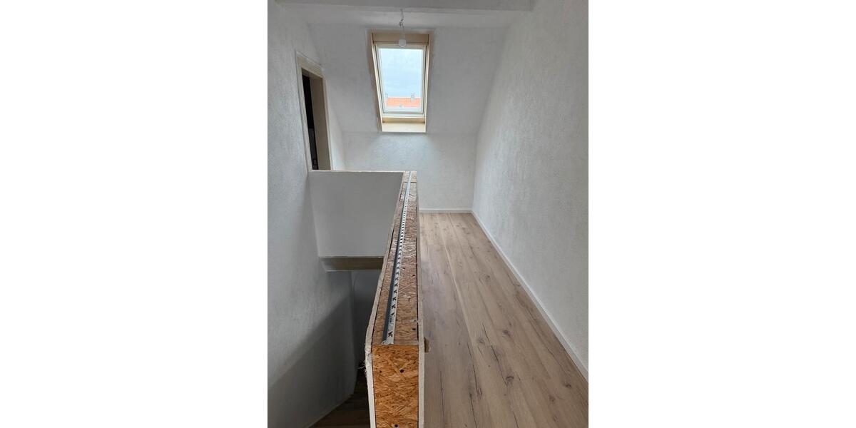 Etagenwohnung Detmold Hakedahl - 3.5 Zimmer, 110 m&sup2;, 950&euro; | Angebot:26615600