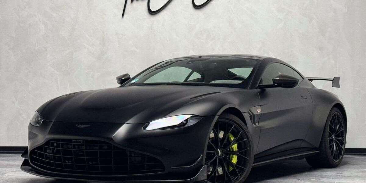 Aston Martin V8 14.642 km 144.890 &euro; Paderborn 33100