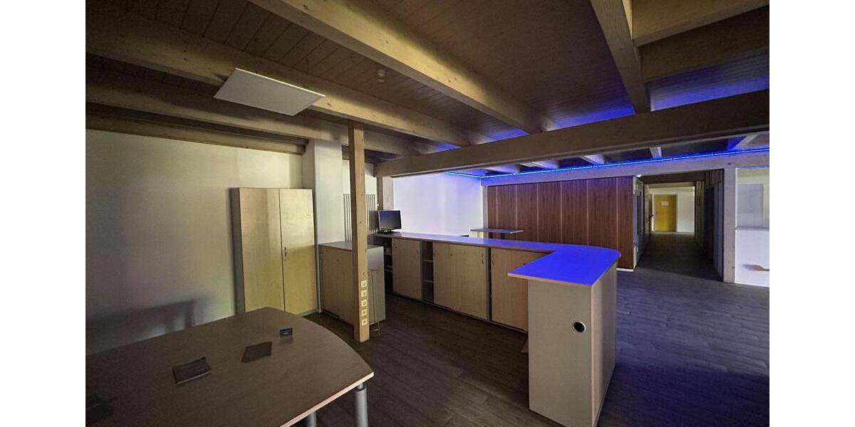 Gewerbeobjekt Detmold Hakedahl - 1.423&euro; | Angebot:23123705