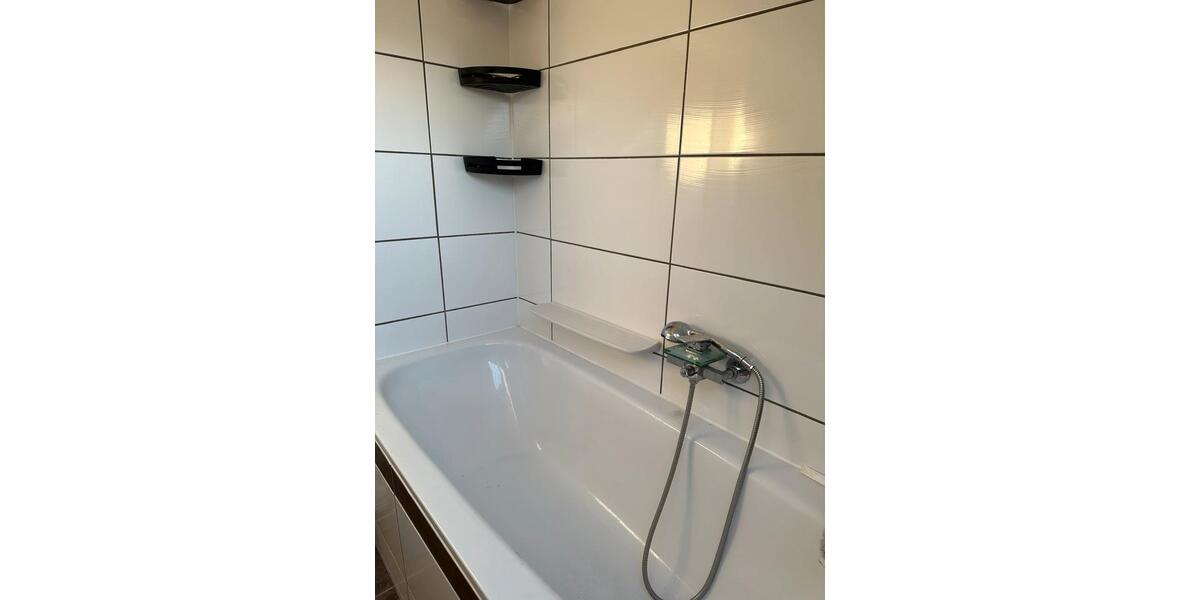 Schöne Helle Dachgeschosswohnung 3 zimmer