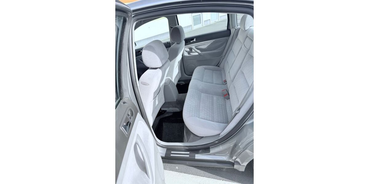 VW Passat 94.000 km 4.200 &euro; Brakel 33034
