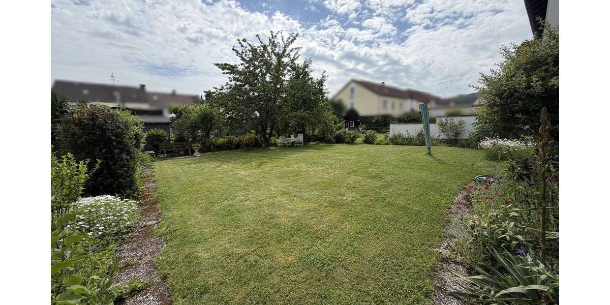 Etagenwohnung Bad Driburg - 3 Zimmer, 85 m&sup2;, 114.000&euro; | Angebot:26919842