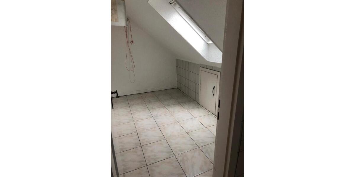Dachgeschoßwohnung Paderborn Univiertel - 2 Zimmer, 56 m&sup2;, 155.000&euro; | Angebot:27514291