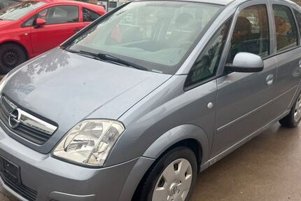 Opel Meriva 210.000 km 750 € Detmold 32758