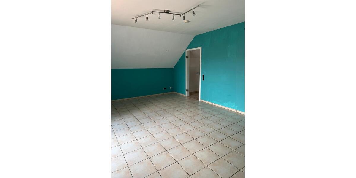 Dachgeschoßwohnung Paderborn Neuenbeken - 2 Zimmer, 80 m&sup2;, 795&euro; | Angebot:27585759