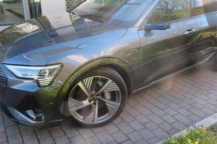 Audi e-tron 38.290 km 38.880 &euro; Marsberg 34431