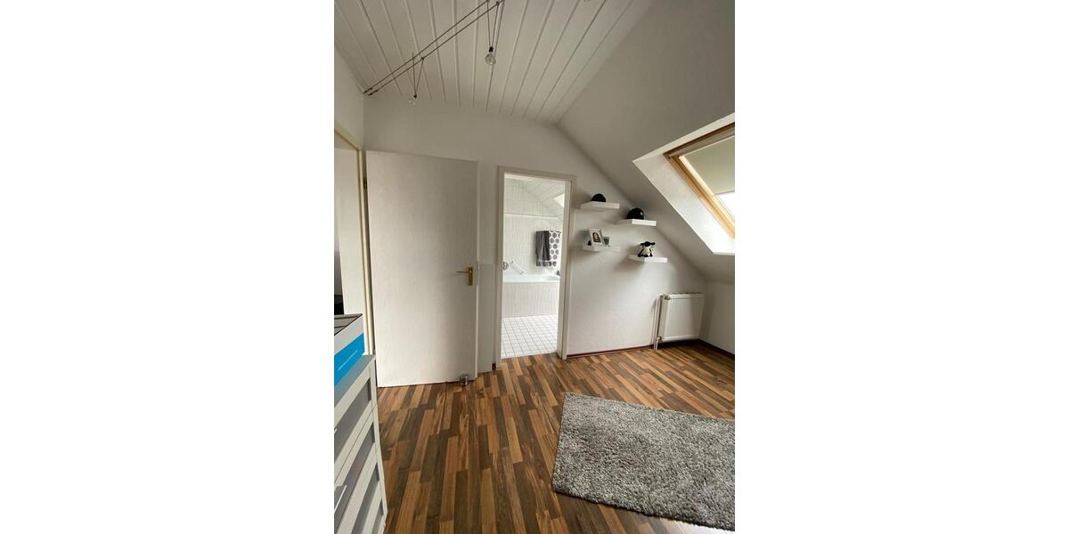 Einfamilienhaus Schloß Holte-Stukenbrock Stukenbrock - 2.5 Zimmer, 80 m&sup2;, 250.000&euro; | Angebot:26780597