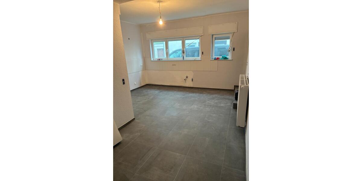 Erdgeschoßwohnung Paderborn - 3.5 Zimmer, 102 m&sup2;, 1.071&euro; | Angebot:26233282
