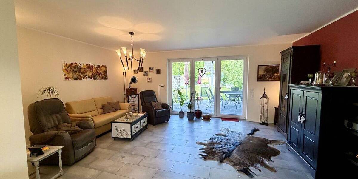 Bungalow Salzkotten / Mantinghausen Mantinghausen - 4 Zimmer, 127 m&sup2;, 399.000&euro; | Angebot:26715381