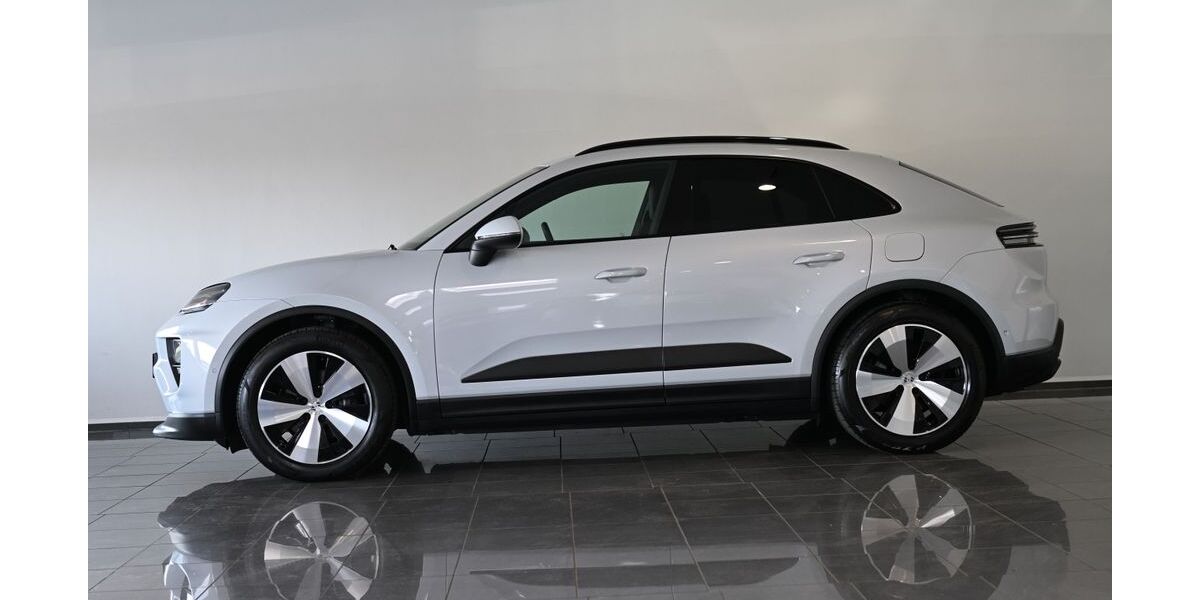 Porsche Macan 6.846 km 70.950 &euro; Paderborn 33100