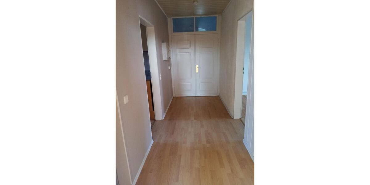 Etagenwohnung Steinheim - 4 Zimmer, 100 m&sup2;, 650&euro; | Angebot:24616441