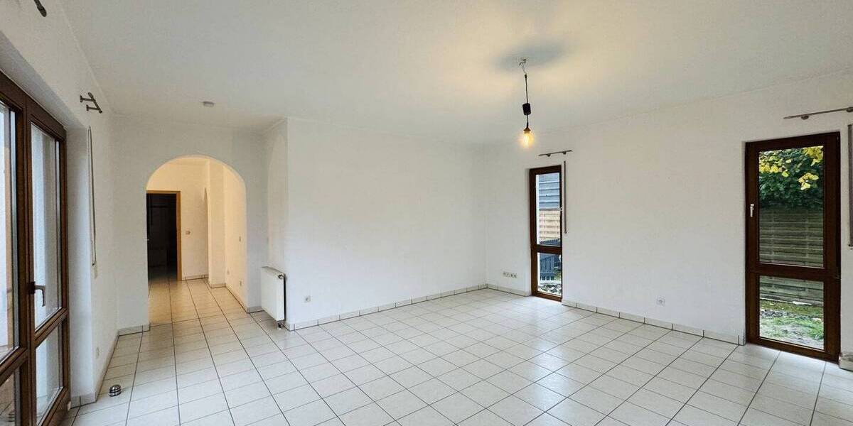 Schöne Eigentumswohnung mit großem Gartenanteil in einem Dreifamilienhaus! 3 zimmer