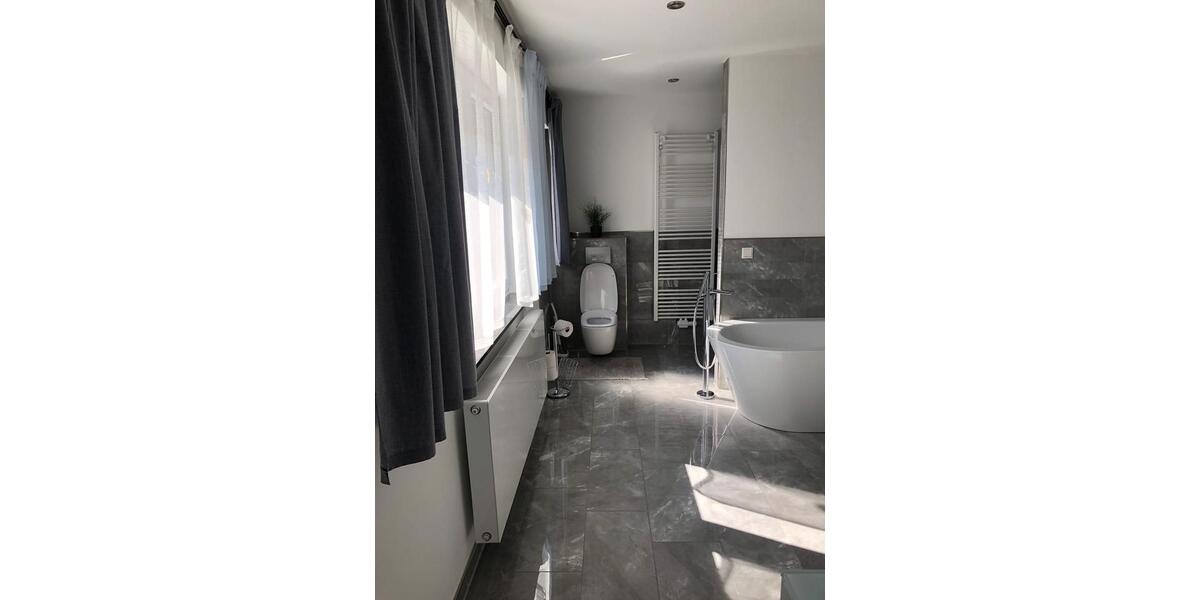 Einfamilienhaus Bad Lippspringe - 9 Zimmer, 237 m&sup2;, 499.000&euro; | Angebot:27113652