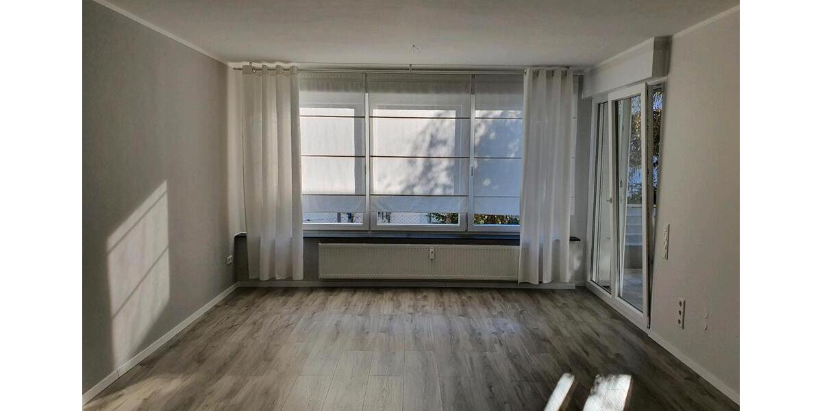 Erdgeschoßwohnung Detmold Hiddesen - 4 Zimmer, 90 m&sup2;, 800&euro; | Angebot:26168956