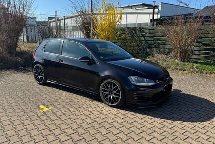 VW Golf 218.956 km 12.500 € Brakel 33034