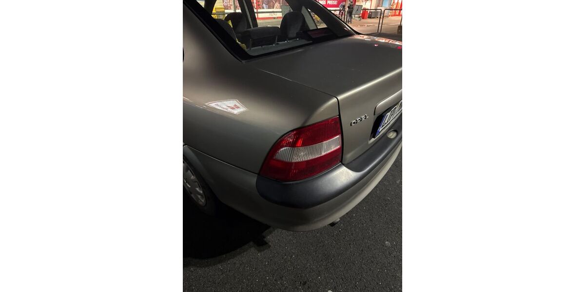 Opel Vectra 145.000 km 2.800 € Detmold 32758